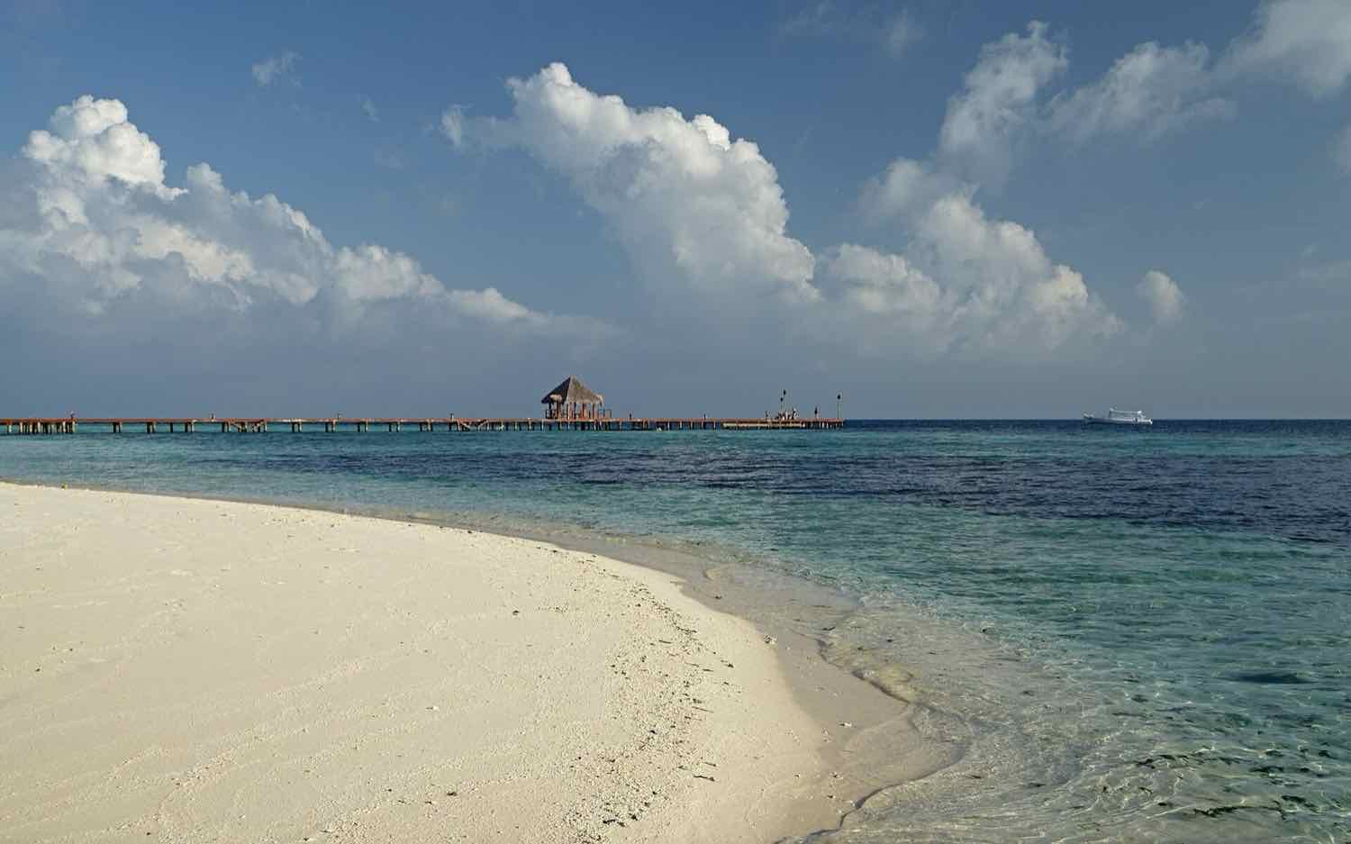 The beach and jetty pavilion at Eriyadu Island, North Malé Atoll